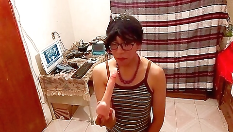 Sexy dark brown sucks and fucks a massage